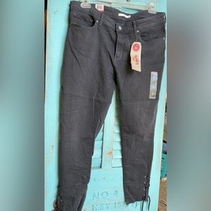Levi’s 711 skinny ankle